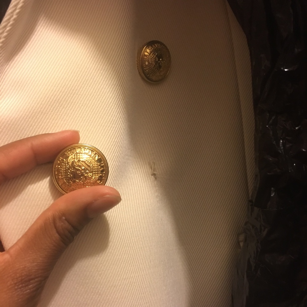 Balmain blazer. More pics for posher!!!!